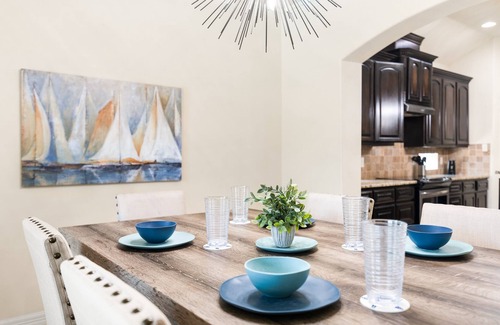 Bay Area House | Centrally located Villa by the Bay with private pool.