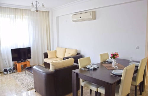 Hisaronu Hotel | Centrally located 2 bed 1 bath apartment in Hisaronu Center with FREE WIFI