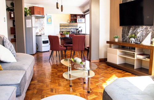 Downtown La Paz Apartment | Centrally located apartment in Sopocachi - Ideal for families and tourists