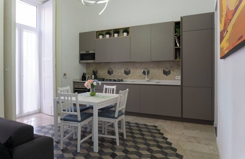 Historical Center Apartment | Centrally located apartment for families and friends with discounts and offers.
