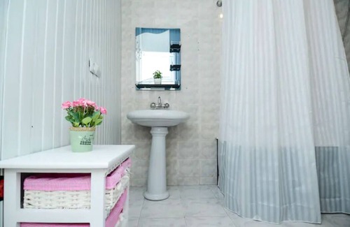 mtatsminda Apartment | Centrally Located Flat with Two bedrooms