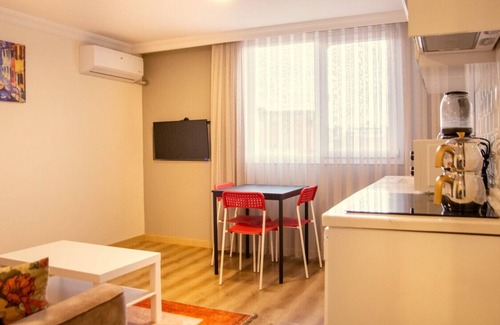 Izmir City Centre Apartment | Centrally Located Flat near Kulturpark Izmir