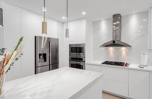 Coral Way Villa | Centrally located Home w/Pool & Gym