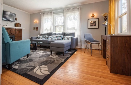 Saskatoon House | Centrally located near the UofS, RUH, JPCH & Synchrotron