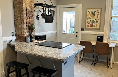 Bonnycastle House | Centrally located, very walkable to bars and restaurants. 7 minutes to Downtown!