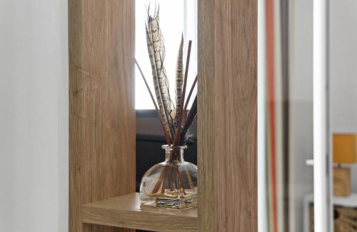 Cannes City Centre Apartment | Centre de Cannes 2 Bedrooms, 131 Rue d'Antibes à 5 minutes du palais