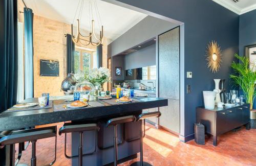 Avignon City Centre Apartment | centre historique Avignon appartement Haussmannien 140 m2