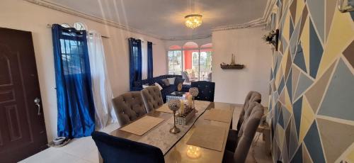 La Caleta Apartment | Cerca al mar y Aeropuerto