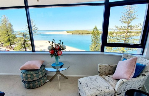 Caloundra Apartment | Cerulean Beachfront Apartment with Rooftop - Unit 12