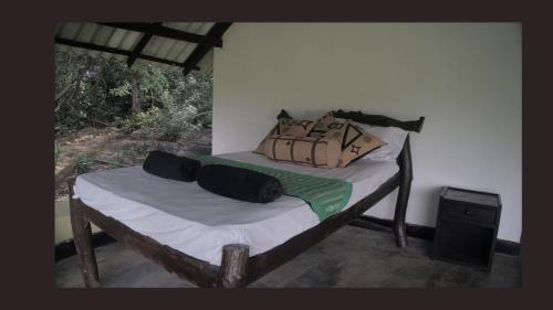 Dambulla Cabin | CES Field Base