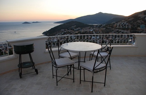 Kalkan Apartment | Cetinkaya Penthouse Duplex Apartment With Amazing Sea Views And Swimming Pool