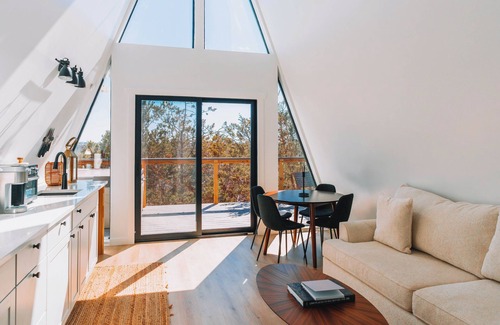 Fredericksburg House | CETO Treehouse Fredericksburg