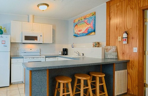 Cherry Grove Beach Condo | CG Beach Bungalow #3