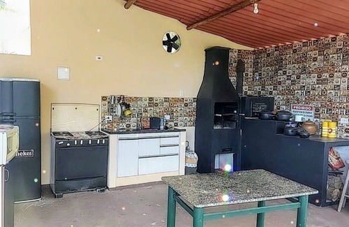 Igarata House | Chácara Aconchegante em Igaratá com Piscina Adulto e Infantil,wi-fi e Muito Mais