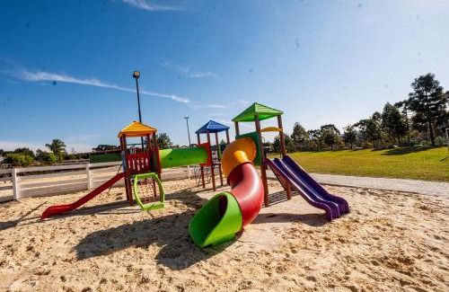 Campina Grande Do Sul Resort | Chácara Cabanas e Eventos Peniel