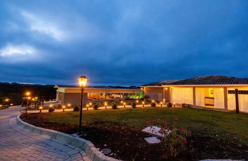 Campina Grande Do Sul Resort | Chácara Cabanas e Eventos Peniel