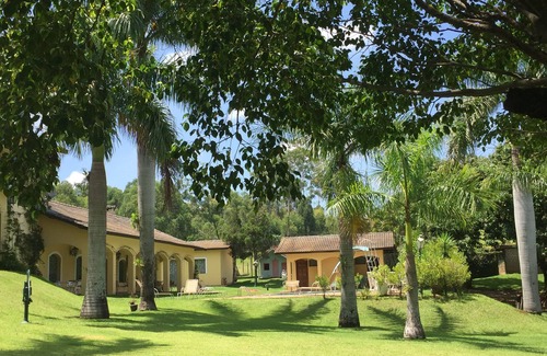 Sorocaba House | Chácara com Muito Verde e Tranquilidade