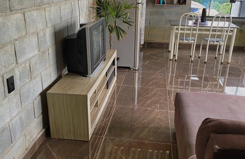 Cacapava House | Chácara De1000m2 no Interior de SP com Piscina Grande e Vista Espetacular