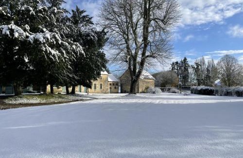 Bellavilliers House | Château élégant avec grand parc, animaux, cheminée, jeux, et tout confort dans le Perche - FR-1-497-102