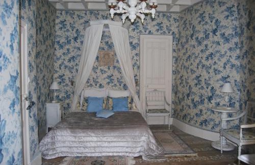 Olliergues House | Château de Chantelauze