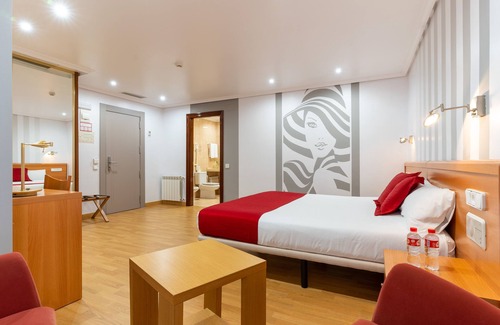 Sancibrian Hotel | Château La Roca