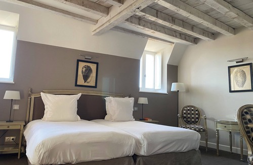 Sainte-Sabine Hotel | Château Sainte Sabine