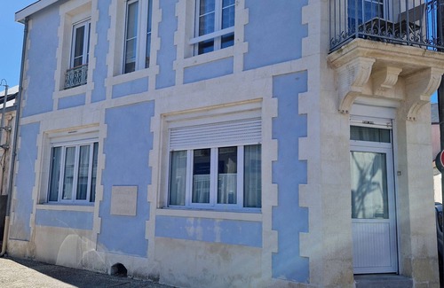 Quartier du Casino Apartment | Châtelaillon-Center: Apt 50m Beach