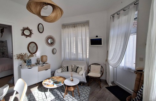Quartier du Casino Apartment | Châtelaillon-Center: Apt 50m Beach