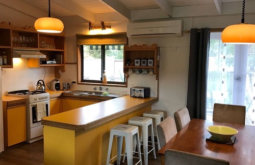 Inverloch House | CHA CHA - Pet Friendly-Netflix WiFi