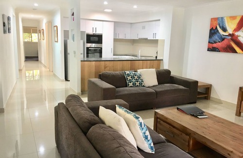 Mermaid Beach Apartment | CHA Private Apts Diamond Beach