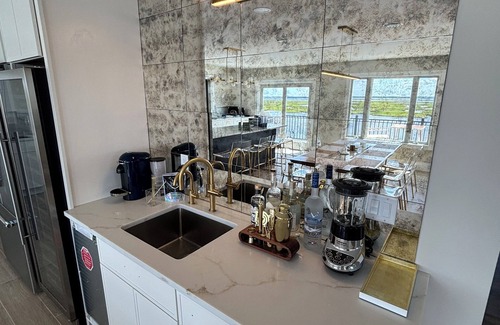 Dover Beaches North House | Chadwick Beach Island -Newly Renovated, Modern, Bay Front Home