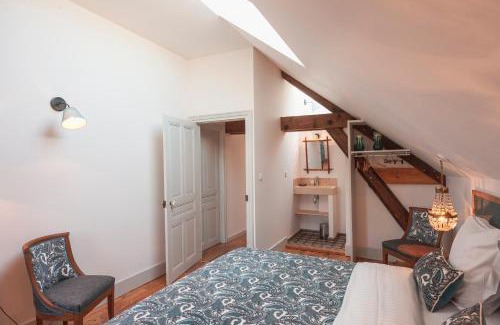 Merceuil Hotel | Chai du Chateau de Morteuil