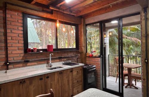 Garopaba Ski Chalet | Chalé com Hidromassagem em Garopaba