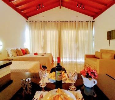 Jarinu Hotel | Chalés Privativos com Cozinha, Churrasqueira e Decoração - Sitio Pauletto