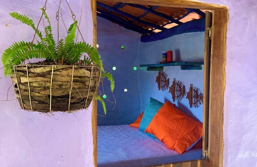 Icarai de Amontada Bed & Breakfast | Chalés Rústicos 600m da Praia /Rustic Cottages Walking Distance From the Beach