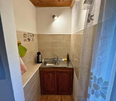 Liptovsky Trnovec House | Chalúpka pod orechom
