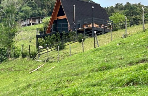 Alfredo Wagner Ski Chalet | Chale 4 Estações is the ideal place for couples who need moments of privacy.