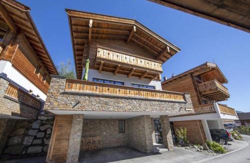 Schonbach Ski Chalet | Chalet in Neukirchen near Slopes