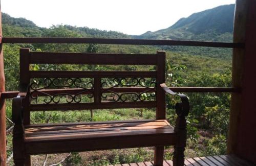 Alto Paraiso de Goias House | Chale duplex com vista para a Serra do Segredo