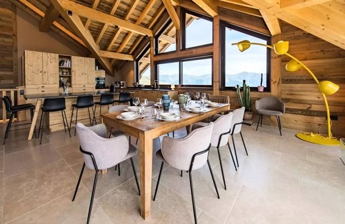La Toussuire Ski Chalet | Chalet on the slopes with sauna and Aiguilles d'Arves view