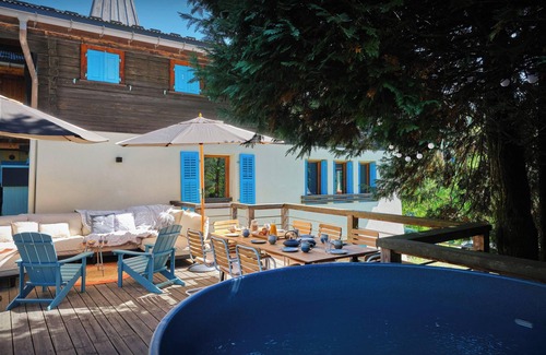 Saint-Nicolas-la-Chapelle Apartment | Chalet Belle Source A - Relaxing stay with Nordic bath - OVO Network