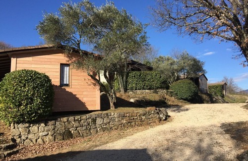 Montreal Ski Chalet | CHALET 1 - Terrace, garden furniture, beautiful view, swimming pool, summer entertainment