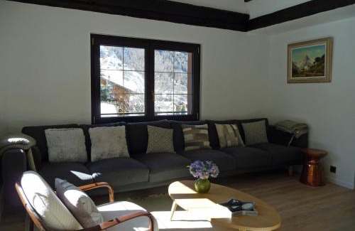 Evolene Ski Chalet | Chalet 12 Cerfs