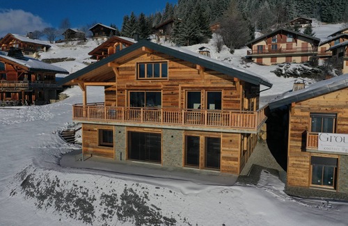Hauteluce Ski Chalet | Chalet 135 m2 11 People, Les Saisies, 3mn from the resort, shuttle stop 200 m