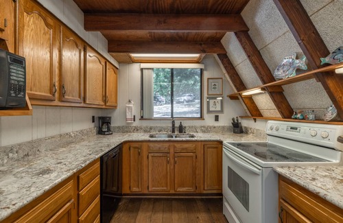 Innsbrook Ski Chalet | Chalet ∙ 2 bedrooms ∙ 8 guests
