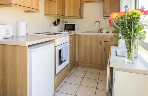 Padstow Ski Chalet | CHALET 212, family friendly in St Merryn