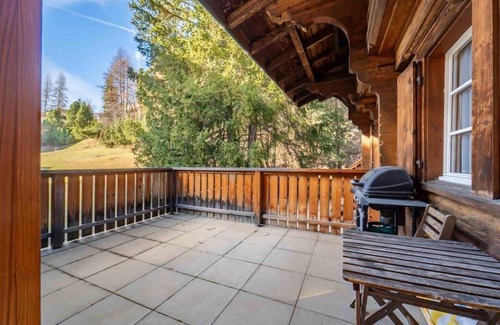 Sankt Moritz-Bad Apartment | Chalet 3bedr with parking in St Moritz