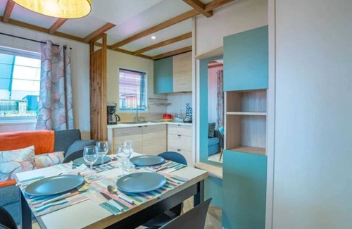 Saint-Jean-de-Monts Ski Chalet | Chalet 4 étoiles - Piscine - cbgcb0g