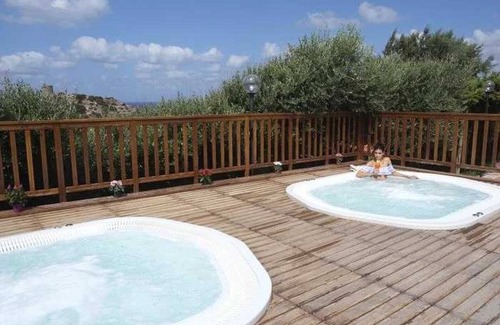 Alghero Ski Chalet | Chalet 4 étoiles - Piscine - eeeceg