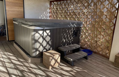 Gruissan Plage Ski Chalet | ☆Chalet Alaric &jacuzzi N°46 ilot 1ère ligne☆sur plage des chalets☆ vue mer 24H24☆